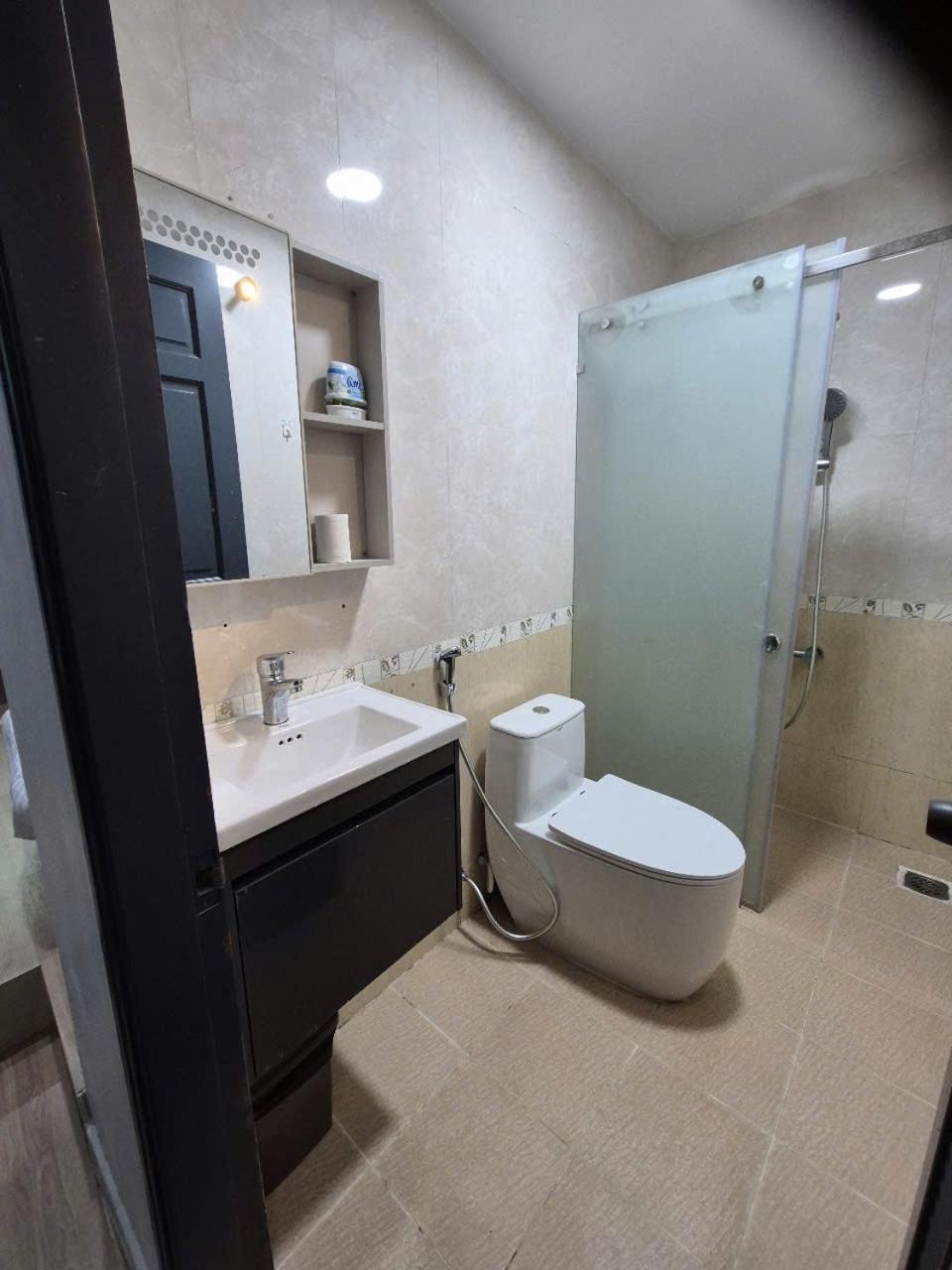 Apec Bnb Hotel Thành Pho Ho Chí Minh Esterno foto